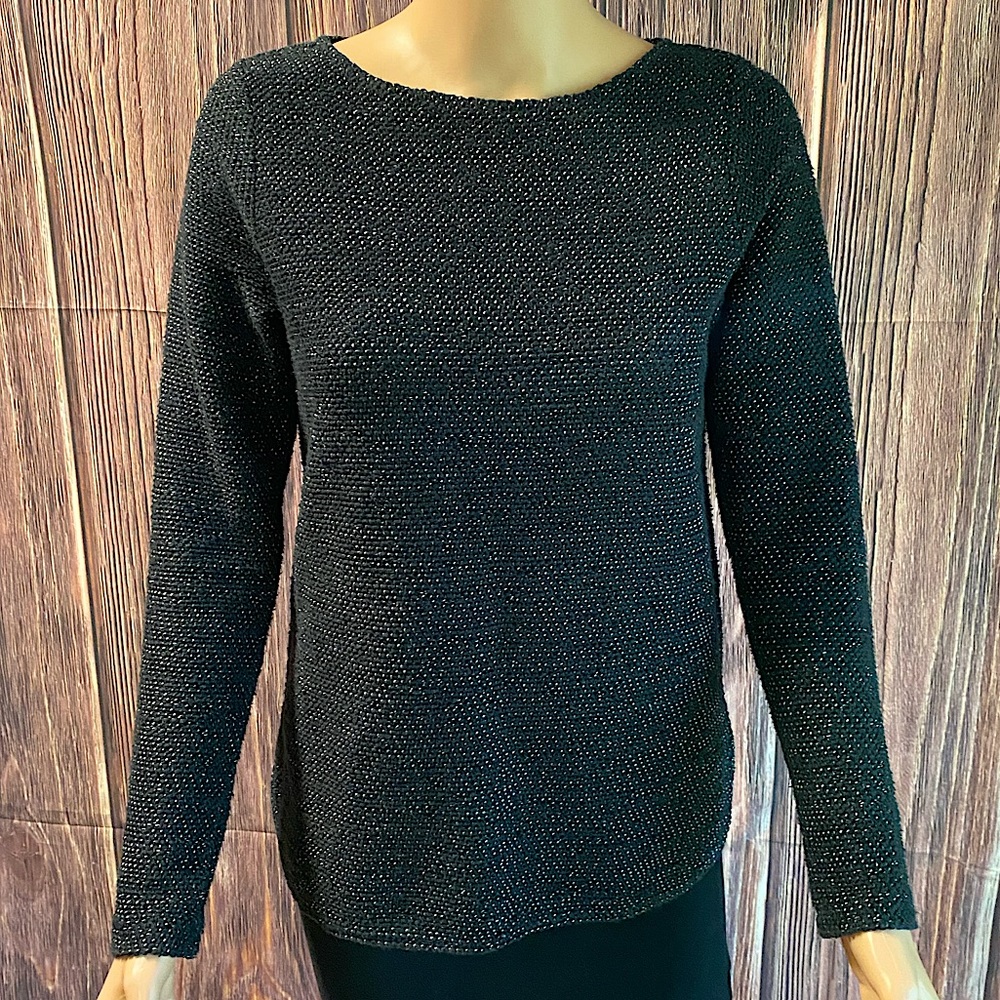 H & M size XS black & white boho knit long sleeve sweater top blouse